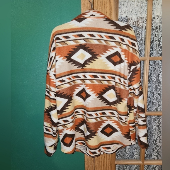 7th ray NWT XL Aztec orange/brown button-up shirt - Picture 4 of 4